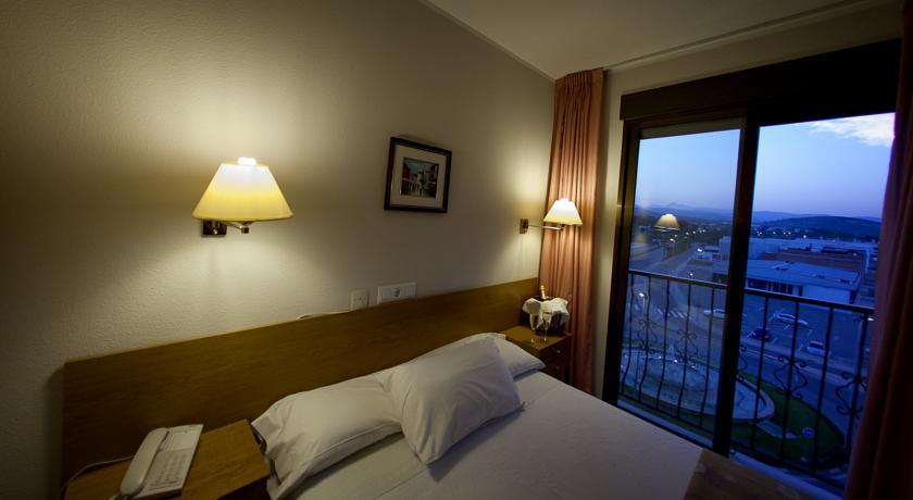 Отель Gran Hotel Toledo