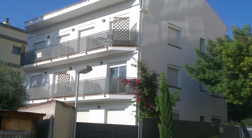 Апартаменты Apartaments Josep Pla