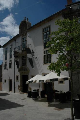 Отель Hotel Monumento Pazo de Orbán