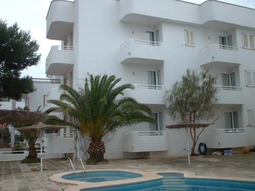 Апартаменты Apartamentos Es Salobrar