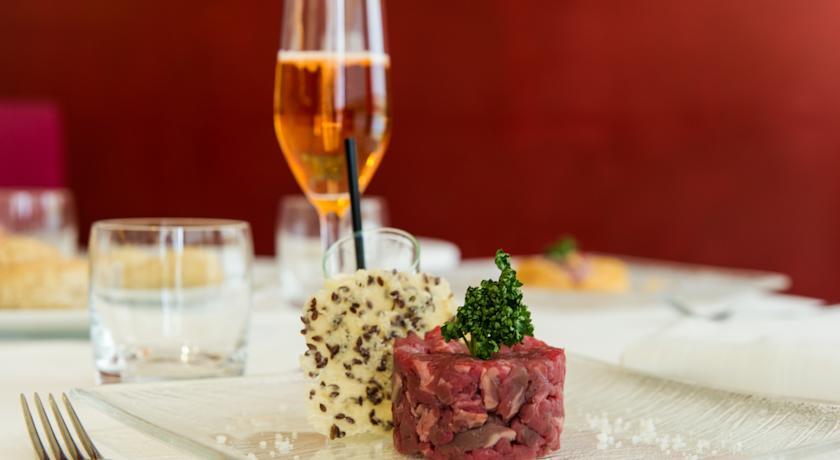 Отель Quality Hotel Atlantic Turin Airport