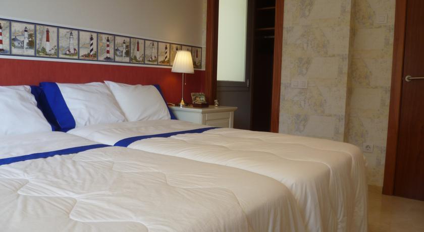 Мини-отель Baró de MontCabrer B&B