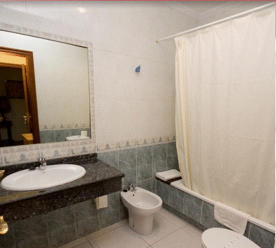 Отель Hotel Venezuela