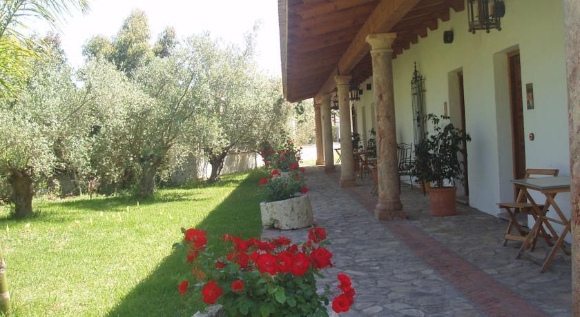 Гостевой дом Cortijo Los Monteros
