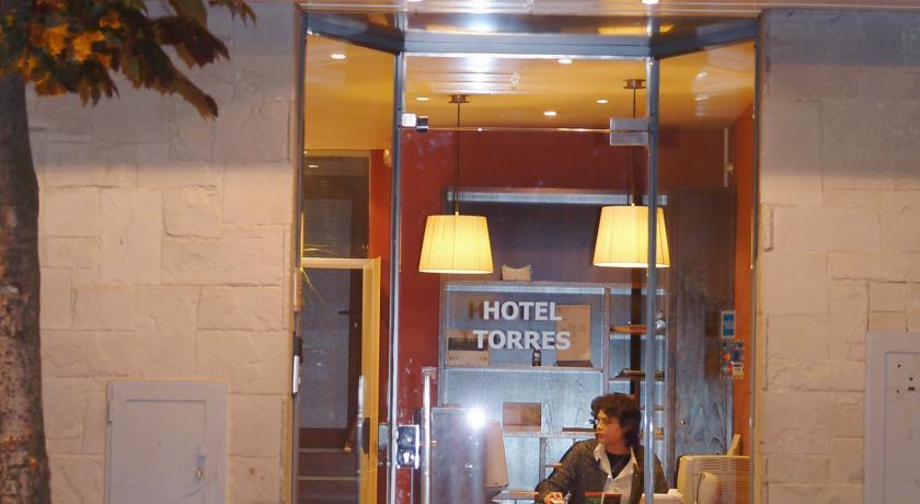 Отель Hotel Torres