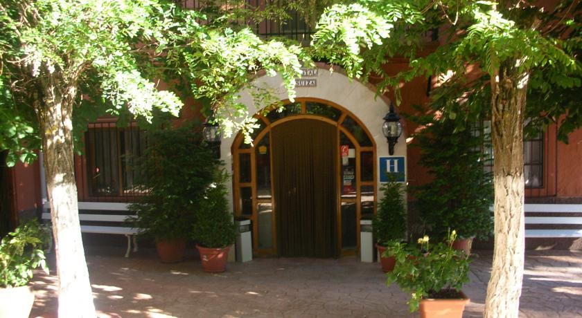 Отель Hotel Suiza
