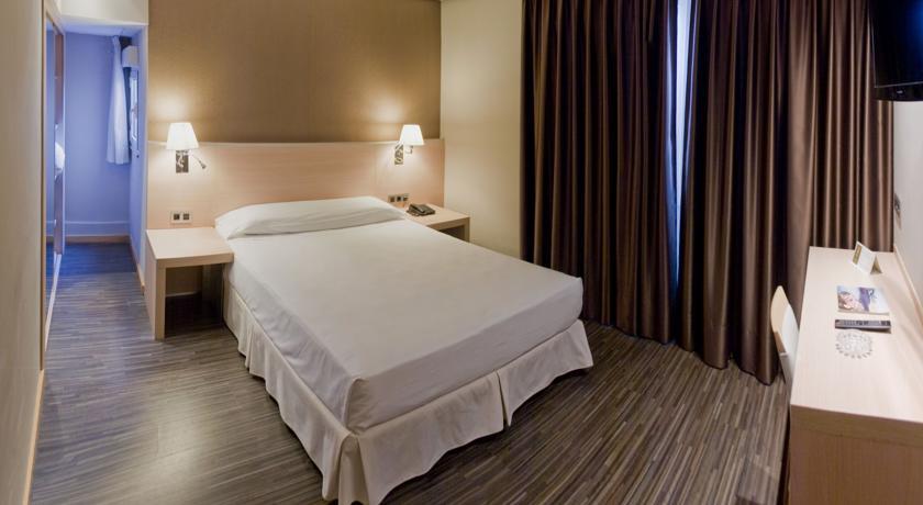Отель Hotel Asturias