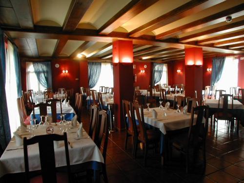 Отель Hotel Arnal