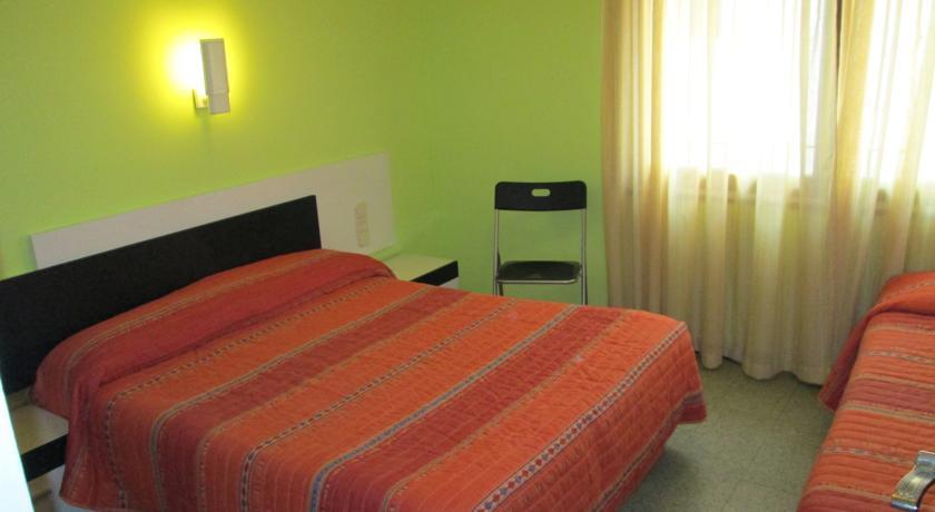 Гостевой дом Pensió Hostal Mediterrà