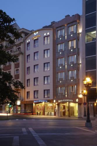 Отель Campoamor