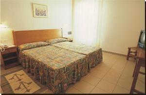 Отель Hotel Avenida del Sotillo