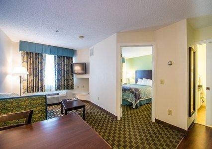 Отель Mainstay Suites Frederick