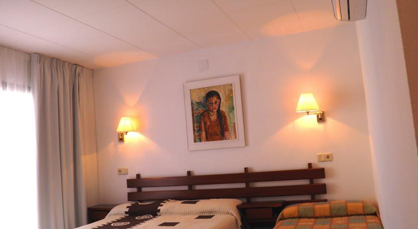 Отель Hotel Sant March