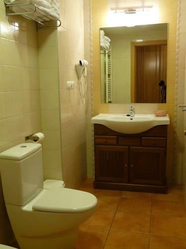 Отель Hotel Camping Bielsa