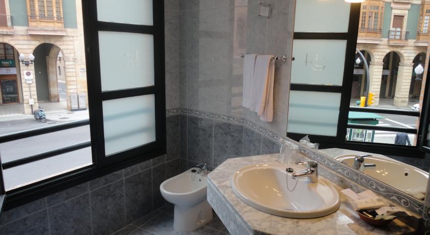Отель Hotel Gijon