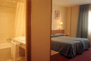 Отель Hotel Restaurante La Alhama