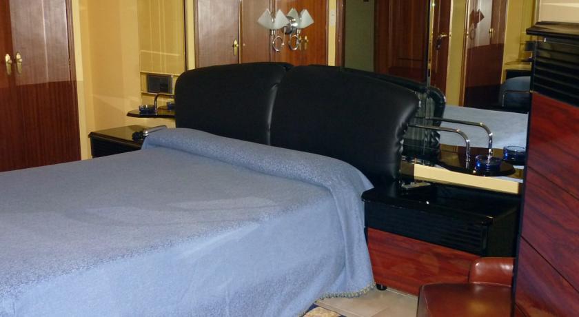 Отель Hotel Francisco Javier