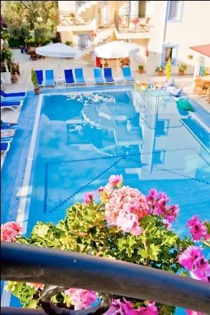 Merve Apartments