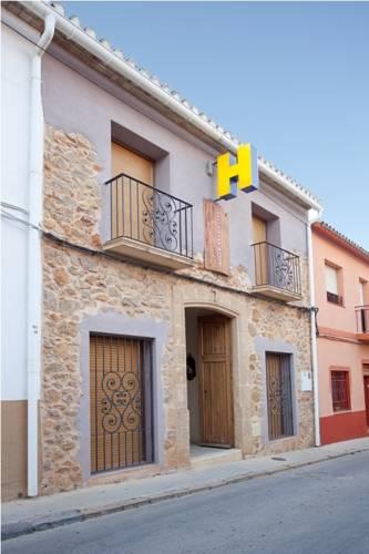 Гостевой дом Hostal Tres Molins