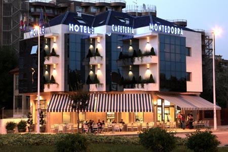 Отель Hotel Montedobra