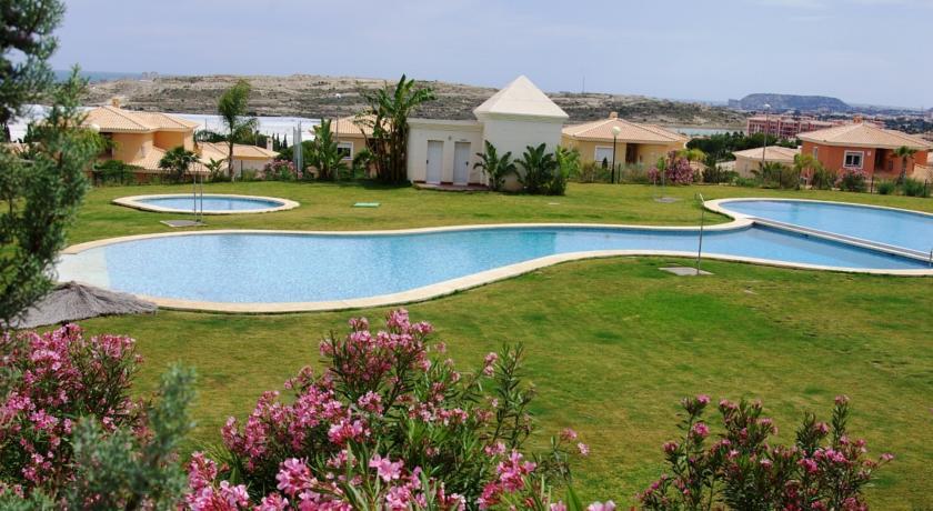 Апартаменты RealRent Bahia Golf