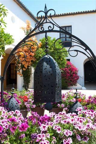 Отель Hotel Cortijo Torre De La Reina