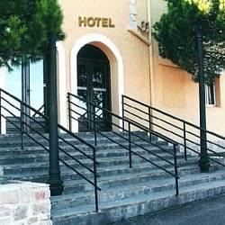 Отель Hotel Avis Alcolea