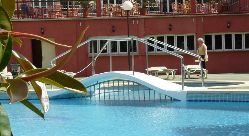 Апартаменты Hotel y Apartamentos Playamar