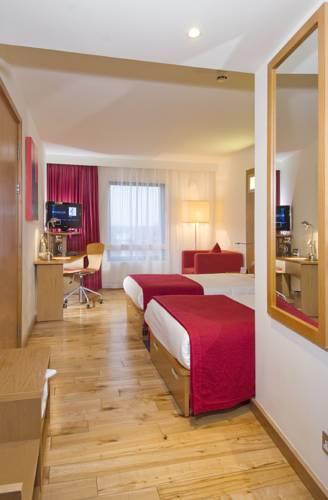 Отель Ramada Encore Derby