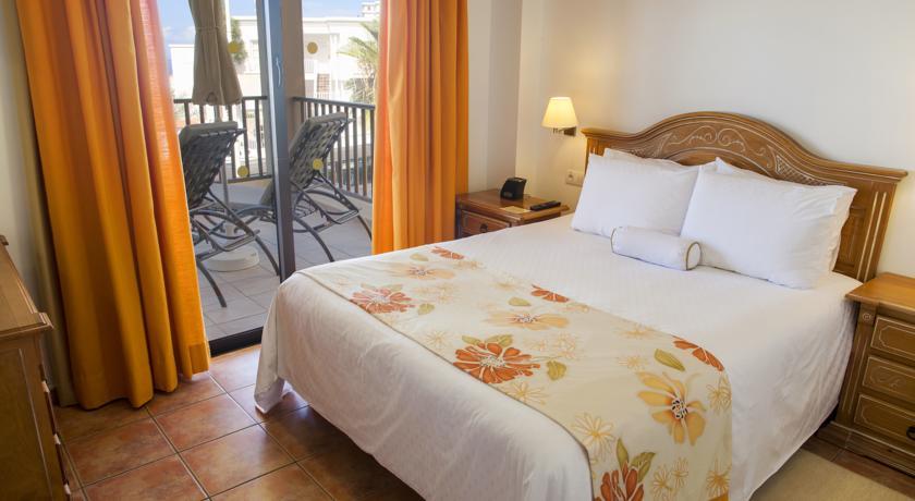 Апартаменты Royal Sunset Beach Club