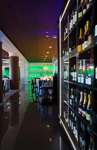 Отель Hotel Inffinit Sanxenxo