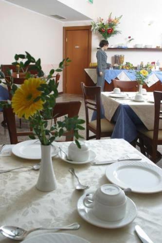 Отель Hotel Majestic
