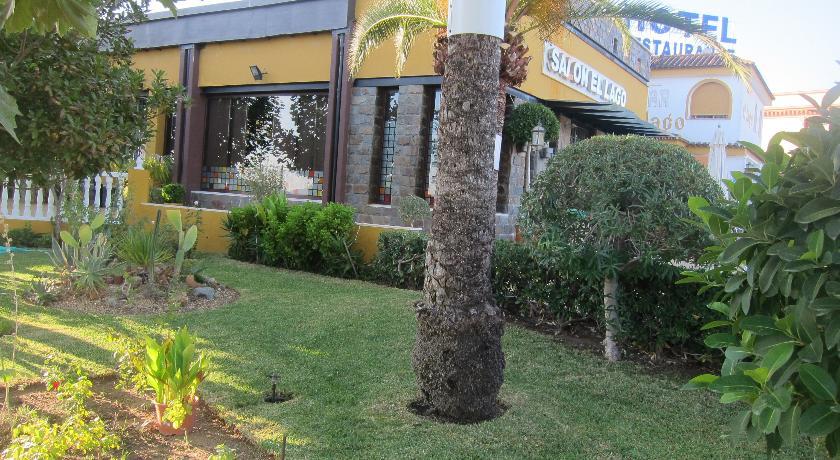 Отель Hotel Restaurante El Lago
