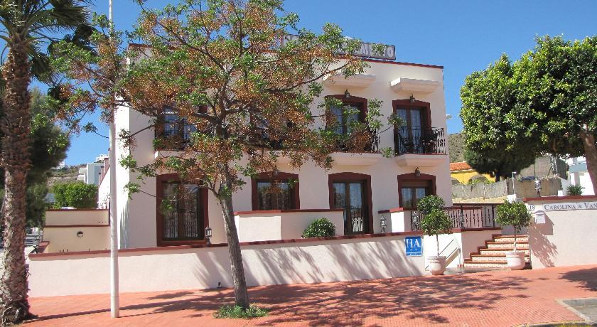 Апартаменты Hotel-Apartamento Carolina y Vanessa
