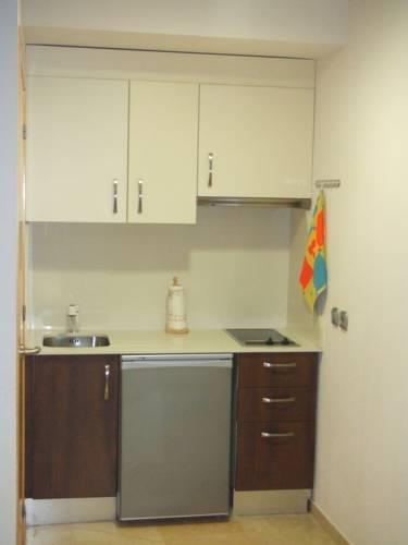 Отель Apartamentos La Goleta