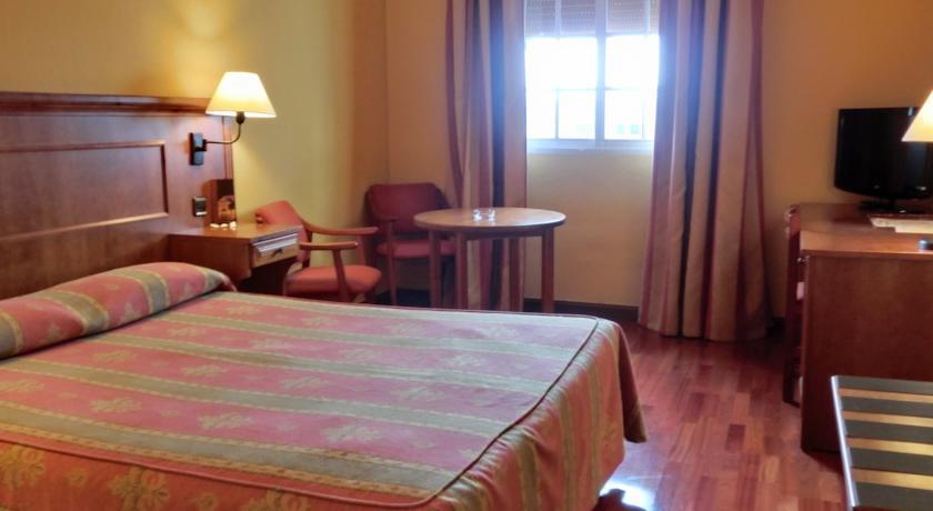 Отель Hotel Lozano