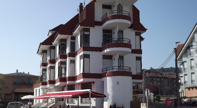 Отель Hotel Candano
