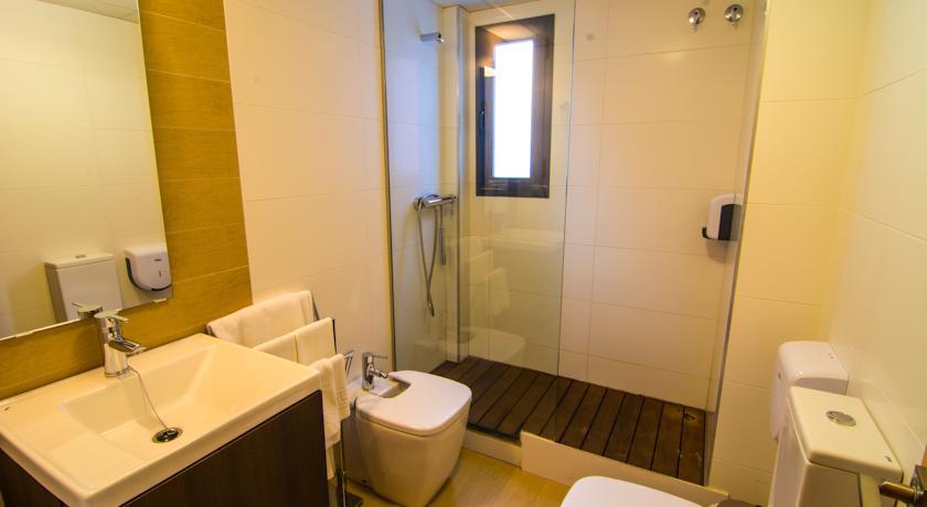 Апартаменты Apartamentos 16:9 Suites Almería