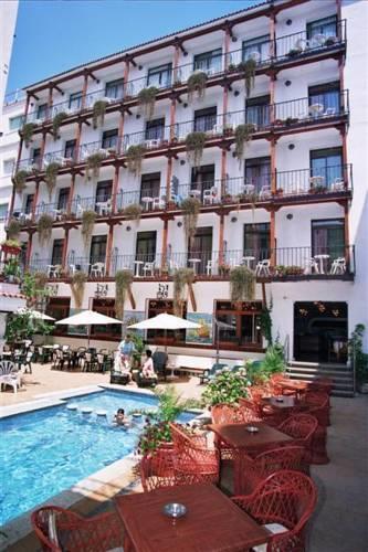 Отель Hotel Neptuno