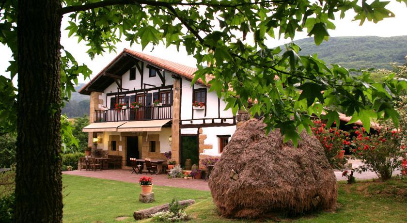 Отель Casa Rural Arotzenea