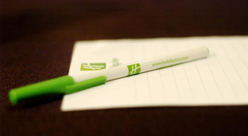 Отель Holiday Inn Chicago-Oakbrook