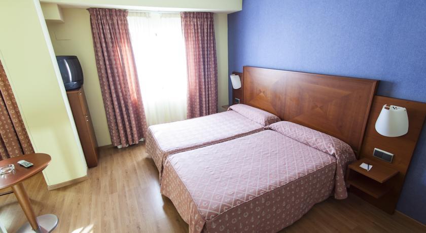 Апартаменты Apartamentos Torreluz