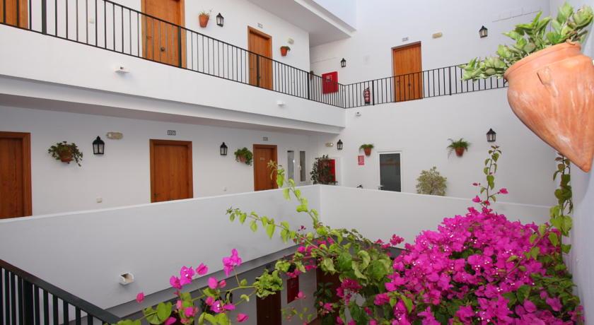 Отель Hotel Oasis Atalaya