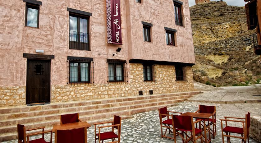 Отель Hotel Albanuracín