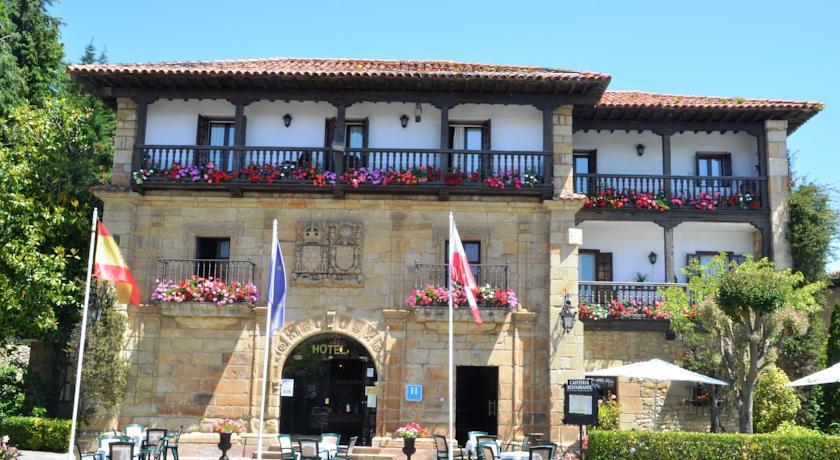 Отель Hotel Los Infantes