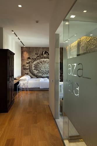 Отель Plaza Vieja Hotel & Lounge