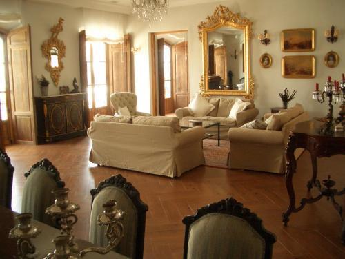 Отель Los Balcones de Zafra