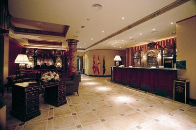 Отель Hotel Reina Isabel
