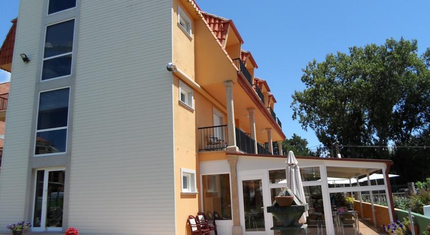 Отель Hotel Gaivota