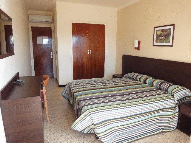 Отель Hotel Coll